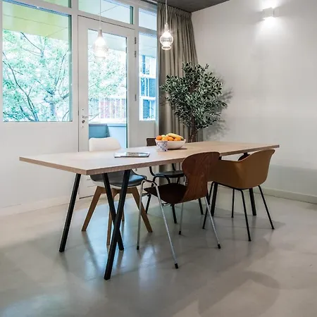 Cozy And Comfortable With Balcony! Apartament
